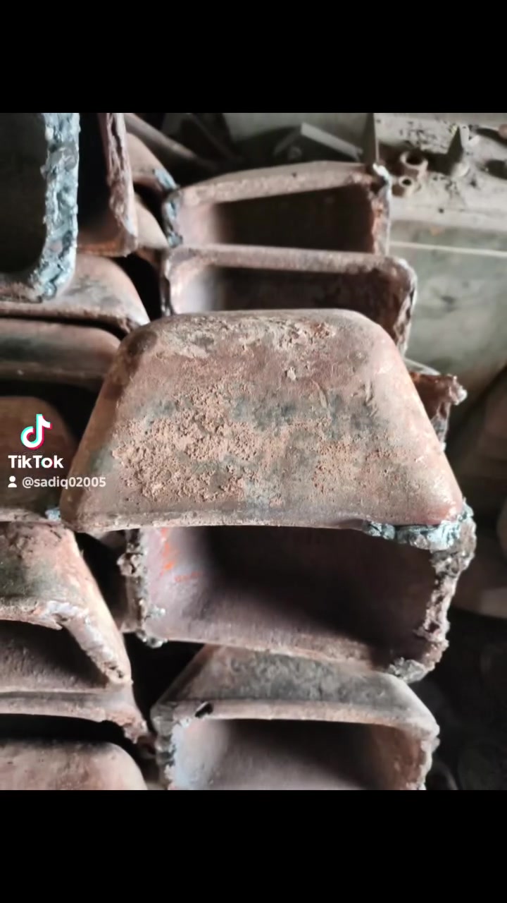 اضلاف حادلة
اول كصة جديد
بغداد كسر وعطس
الهاتف ***********
