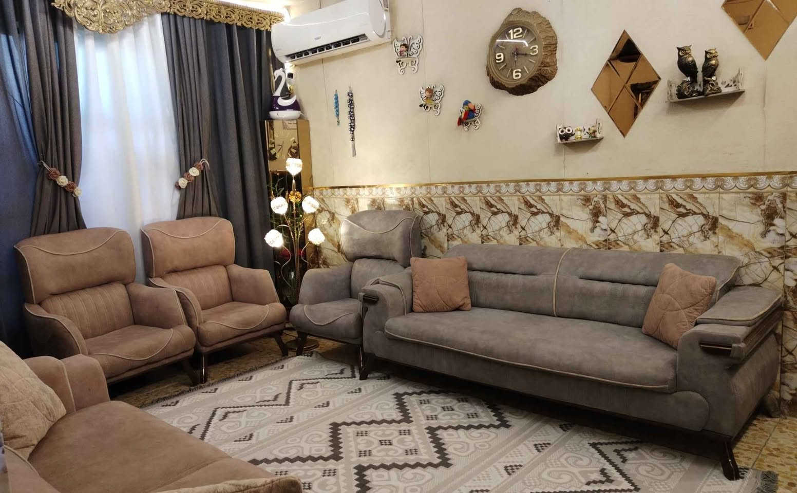 تخم تركي مودرن ١٠ مقاعد تصميم حديث قوي تكمة ثكيل خشب بلوك وسيورة أرجل خشب زان داير فريم اسفنج طبي بلوستر ظغط سوفت قماش تركي نوع خاولي استخدام قليل اخو الجديد نظافتة ١٠٠ ٪ نظيف جدا مبي اي ضرر... ٦٩٠ وبي مجال بسيط للشراي بغداد, العراق


**إذا كنت صاحب هذا الإعلان وتريد حذفه لأي سبب، رجاءا أرسل رسالة إلى الدعم الفني**