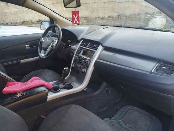 السلاام عليكم فورد ايدج بدون حادث2012 وكله خليجي بسمي سنويه جديده رقام جديدة اللبيع او مراوس حسب القناعه ***********
