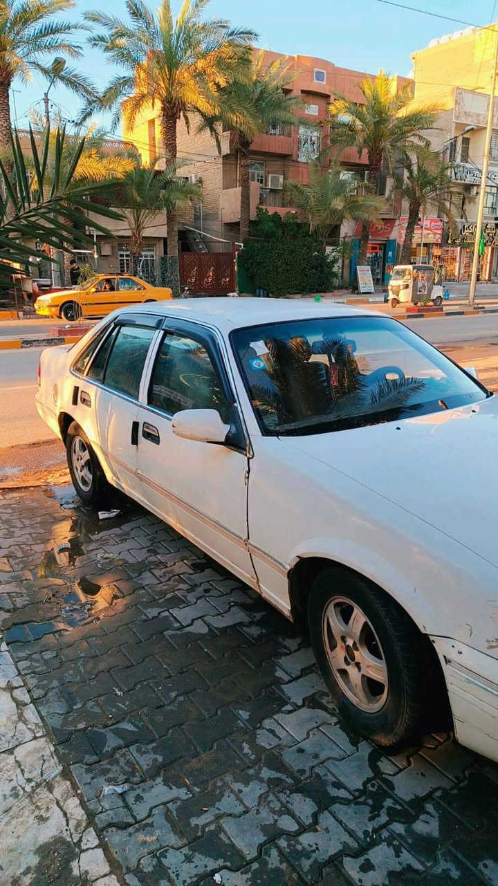 برنس موديل 1996
سياره مال بيت نظيفه 
رقم بغداد الانكليزي الجديد باسمي تحويل ثاني يوم 
حداديه جديده 
تخم تايرات جدد 
باتري جديد 
سياره مرتبه و جاهزه 
سعر 37 ورقه 
عنوان بغداد حريه دور نواب ضباط شارع المشجر 
رقم الهاتف ***********
