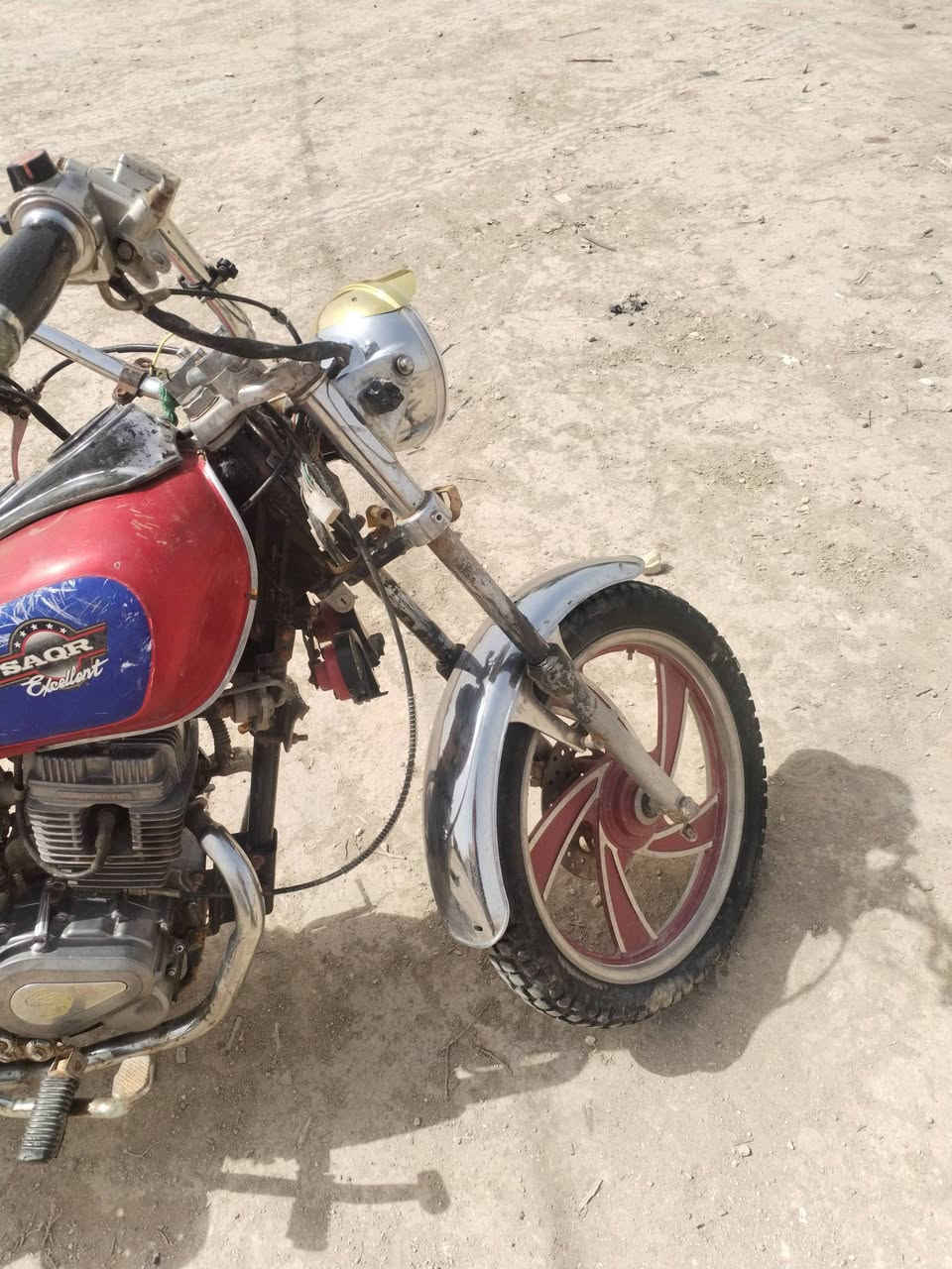 السلام عليكم جونده للبيع كلك الموديل ٢٠ سعر ٣٠٠ الف قفل *********** وتساب المكان الديوانية
