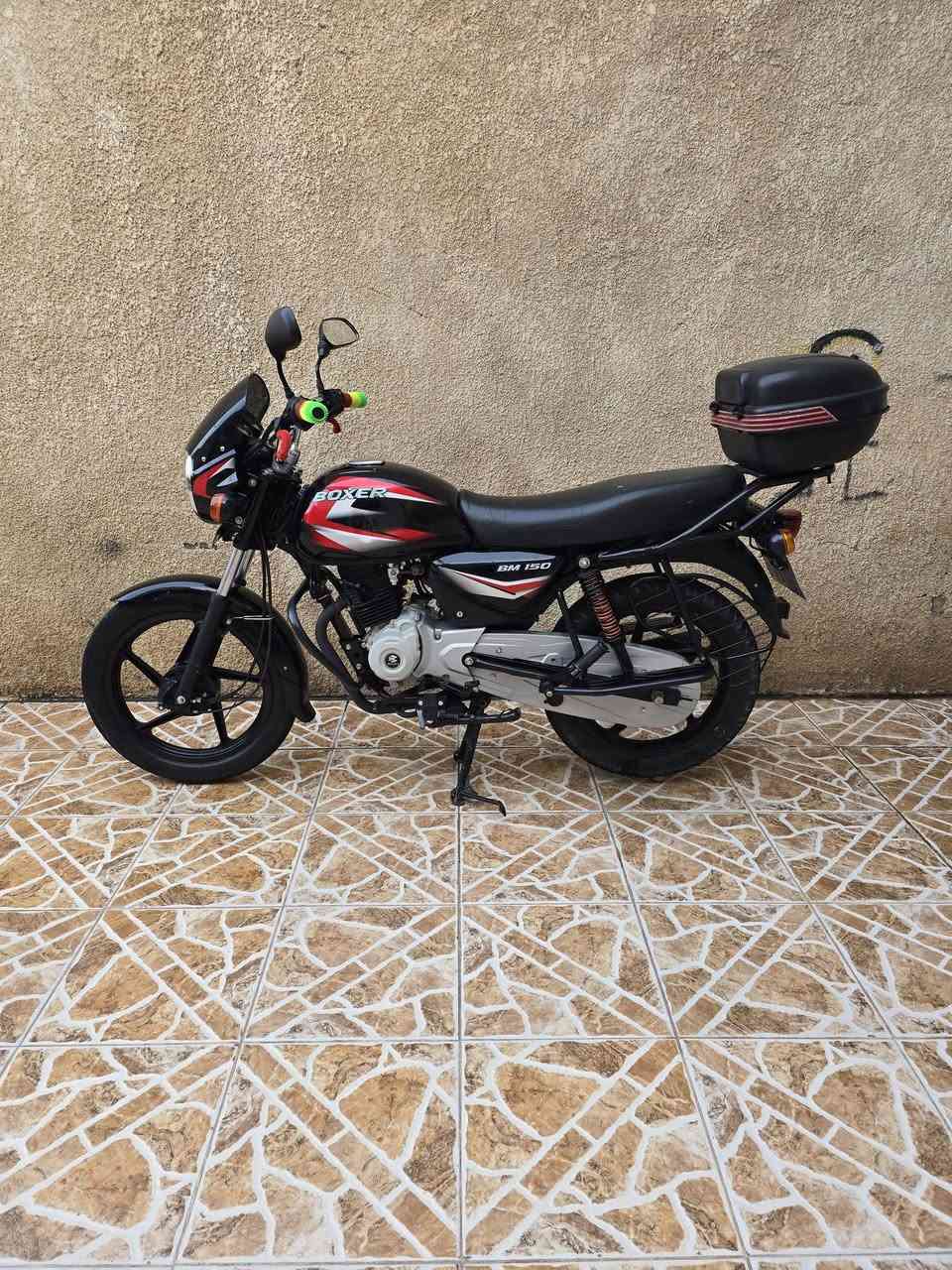 السلام عليكم شباب
بوكسر للبيع 
موديل 2023 
 نازله 2025 
دراجه زيرو
مكفوله كفاله عامه 
دراجه رقم وسنويه ديالى 
نكليزي تحويل ثاني يوم 
مكاني ديالى خالص
 الشراي يتصل على هذا الرقم ***********
