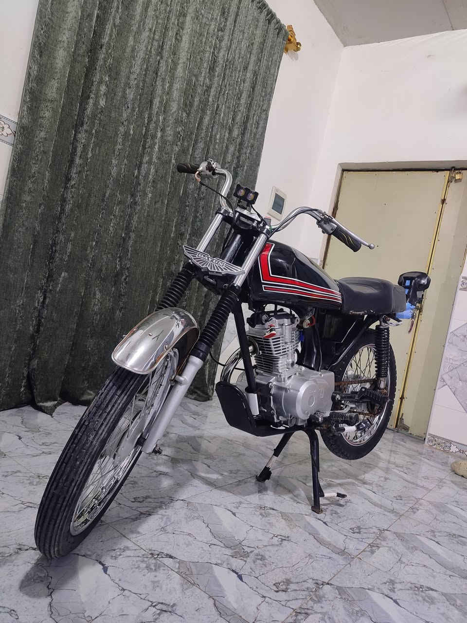 سلام عليكم دراجه البيع كلك مكفوله من سرقه تعمير 26
ما مفتوحه دراجه خير من الله شراي نتصل ***********  مكاني ناصريه مركز
