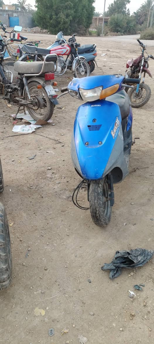 دراجات كلمن وسعره الذبانه لزركه عطلانه ول تيفيس الباقيات شغالات الشراي يتصل ويدلل ***********
