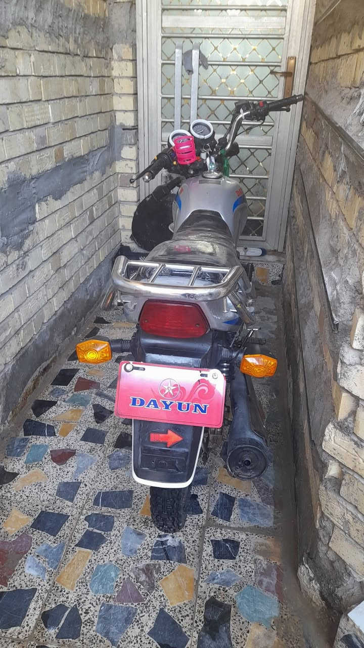 سلام عليكم دراجه للبيع دايون مديل 18 اوراق اصوليه السعر 800 وبيه مجال رقمي ***********. مكاني كربلاء القدس
