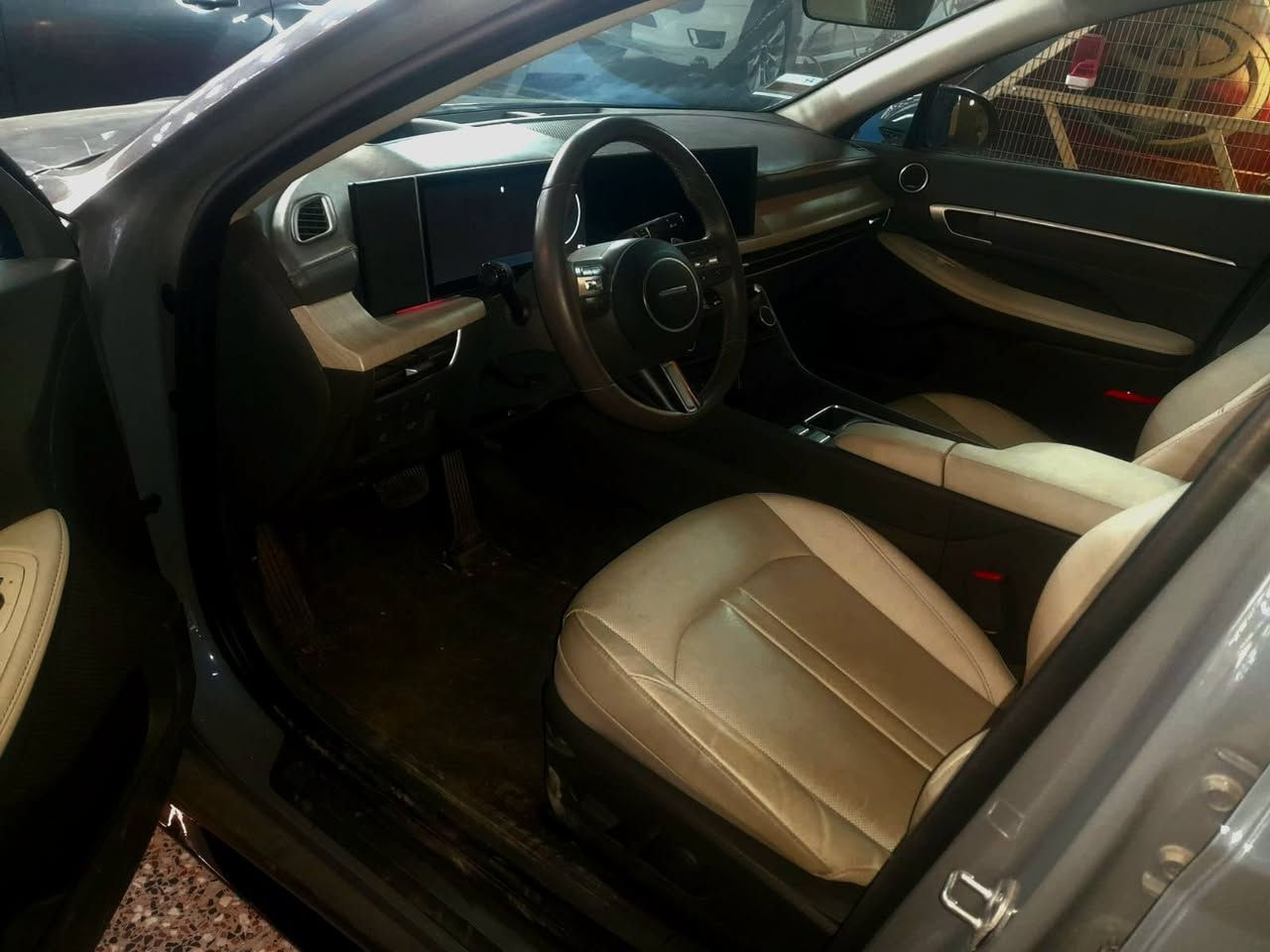 ليمتد هايبرد 25 فول أعلى فئه
تترقم مجاني حادث بنيد وجاملغ وتبدل نفس الون 
السعر مناسب ان شاءالله 
اي استفسار  +9647700600655


**إذا كنت صاحب هذا الإعلان وتريد حذفه لأي سبب، رجاءا أرسل رسالة إلى الدعم الفني**