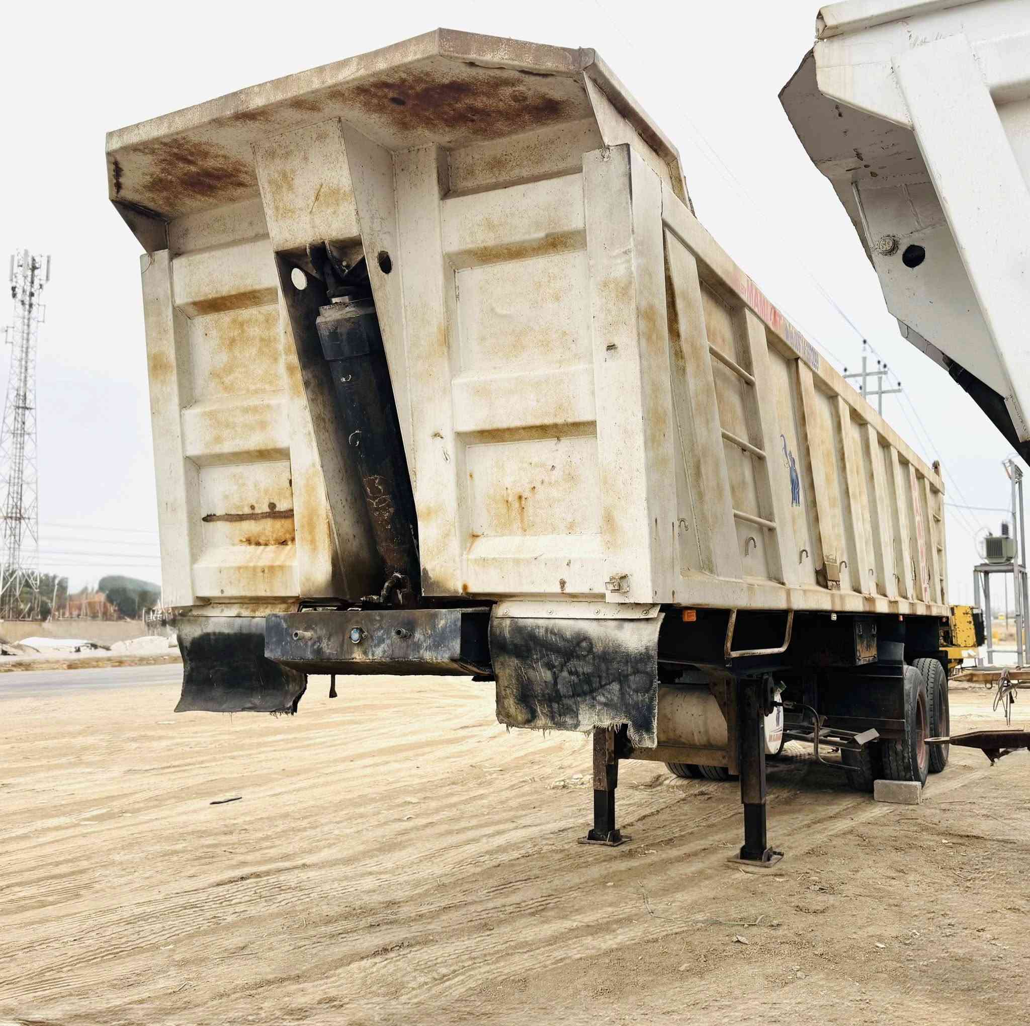 للبيع عربانه ماموت براد (16)للاستفسار ***********
