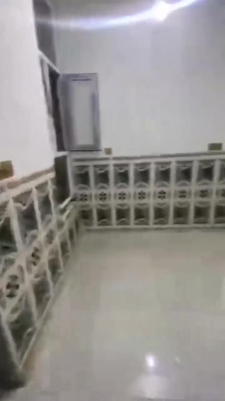 شقه للأيجار 
منطقة الغدير حديث جدا مساحه120متر عوائل مصعد طابق ثاني 2غرف نوم مطبخ صاله خدمات بالكون السعر 550الف تصوير الكهرباء خصخصة
للإستفسار الإتصال على الرقم واتساب 
***********‪ 
#الجميع
