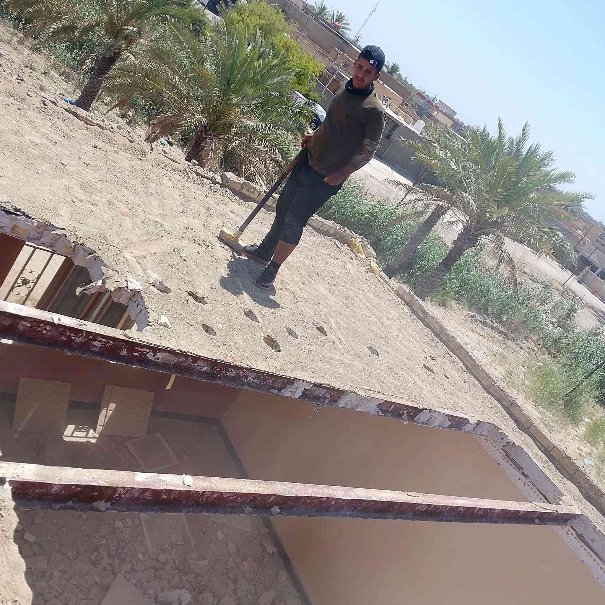 علمنه في المحاويل تفليش حفر تراب ندخل سبيس حدايق وكل العمال الشاقه ‏‪***********‬‏ امير
