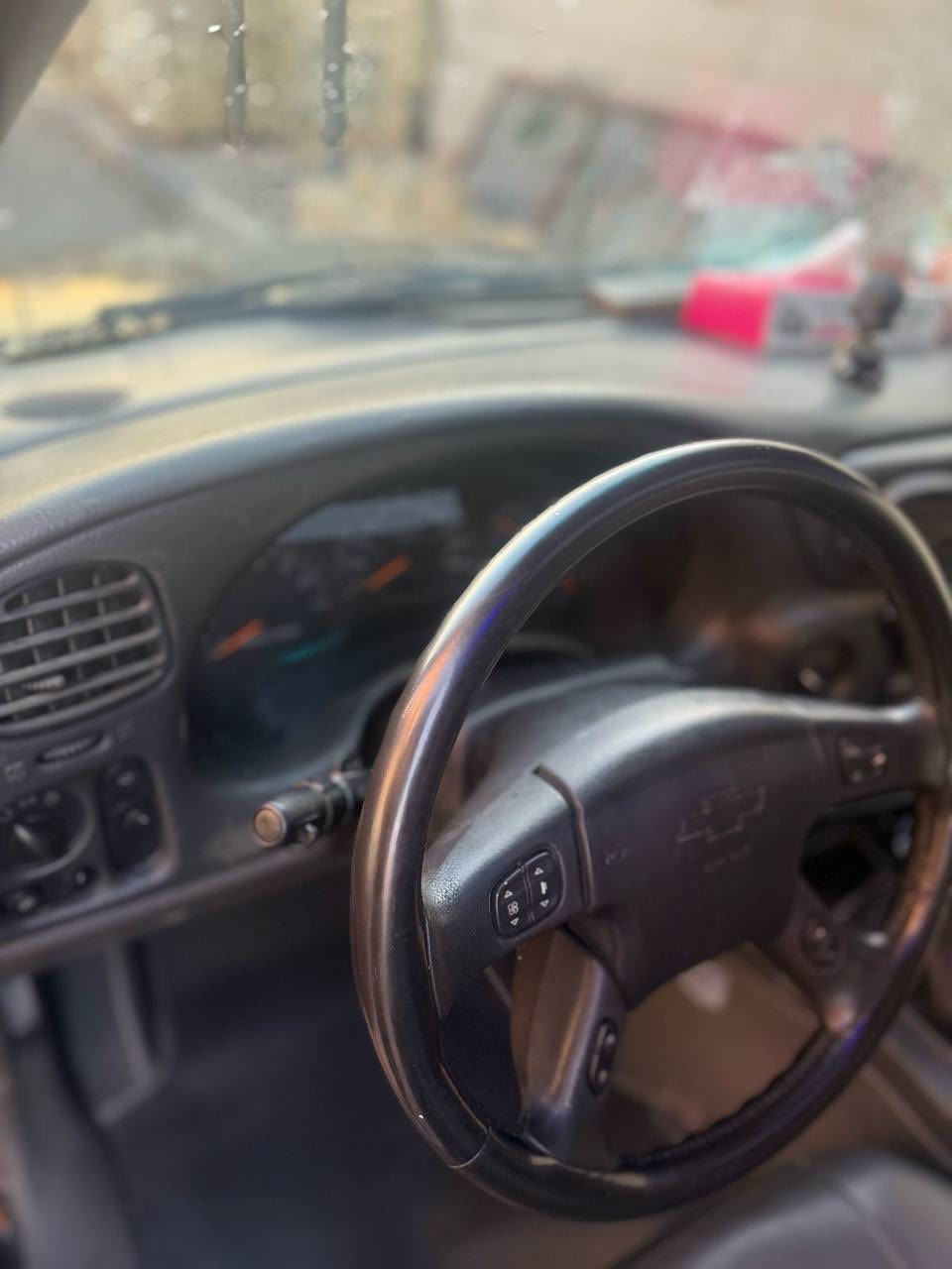 يالله سلام عليكم بلايزر  قبق اسود المرغوب للبيع امريكي وارد ياباني مكفوله كفاله عامه صبغها كلير من الشركه  فول مواصفات LTZ فول فول فتحه سقف مري تحكم  شاشه كامره بصمه تشغيل عن بعد  داخل جلد تحكم ستيرن  تدفئه كشنات تايرات حداديه جدد شرط الفحص رقم جديد سنويه ل٢٠٣٠هزه جديده رقم الدولي الجديد كل كهربائياتها شغاله مابيها اي خلل مكاني البصره السعر ١٠٥ رقمي *********** بي واتساب والخاص مفتوح
