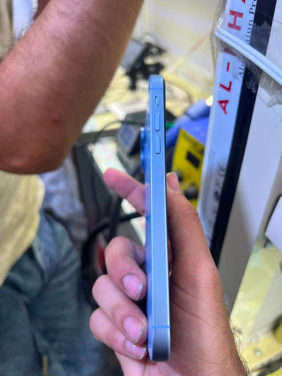للبيع
Xr
محور الى
17 عادي
فيس ايدي شغال 
ذاكرة 128 
جهاز نظيف مبدل بي فقط بطارية 
250 الف وبي مجال بسيط
عنواني العبيدي
رقمي واتساب فقط ***********
