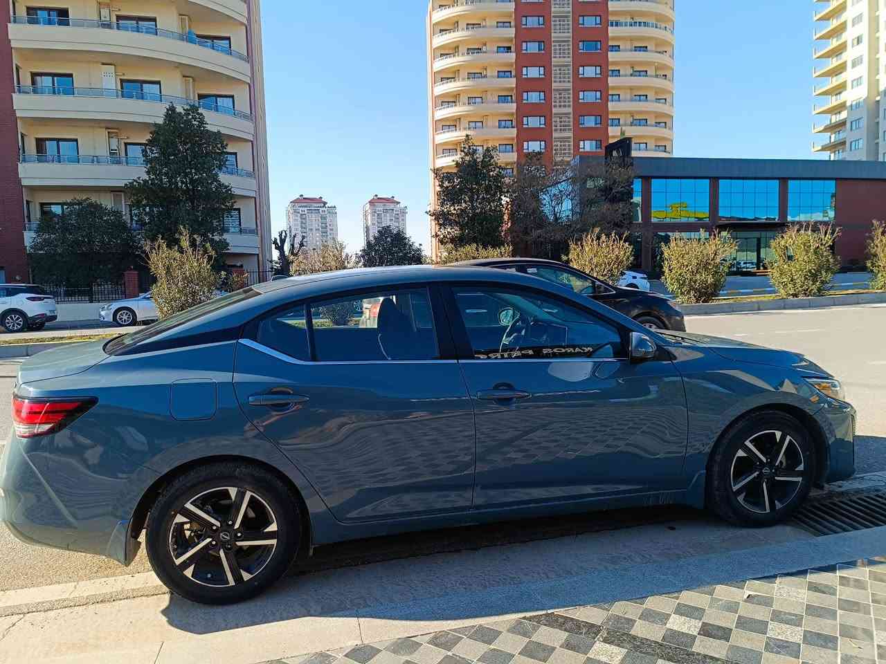 Nissan sentra 2024 sv
ره نگ : چيمه نتويى 
بوياخ : ته نها دوسيه ى لاى سائق
كاميرا
شاشه
هيلى شه قام
رادار ( پيشه وه )
        ( پشته وه)
        ( لاكان )
حاسه
به سمه 
ده رگاى به سمه
گيچ الكترونى 
سوكان ڤوليوم 
تسپيت سوره
بلوتوث
Eco
Aux
ژماره كاتى يه و نه شكينراوه
***********
