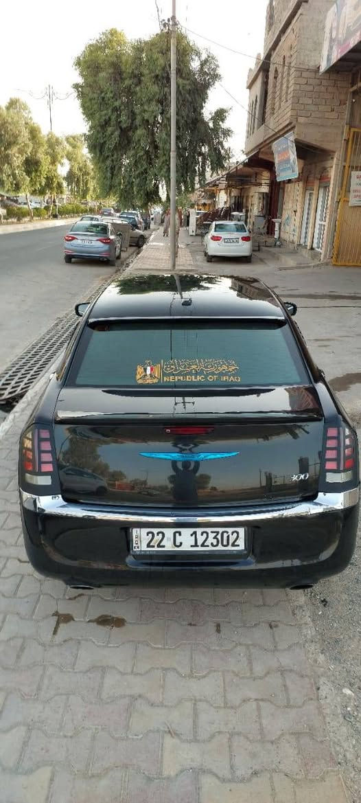 كرايسلر اوباما
موديل 2011 شكل 2012
محرك كير شرط 
اكسل شرط 
المواصفات معروفه C
بصمة 
بصمة ابواب 
كشن كهرب 
كشنات جلد 
تحكمات ستيرن 
مثبت سرعه 
شاشه 
لايت زينون 
كير عصا 
ويل كب جديد حجم 20
تواير جديد 
طخم امامي خلفي جديد 
ادامه كامله للسياره 
شرط التحويل 
الضرر قطعتين رش فقط بدون معجون بدون دواخل 
السعر 155$
 للتواصل ***********
***********
