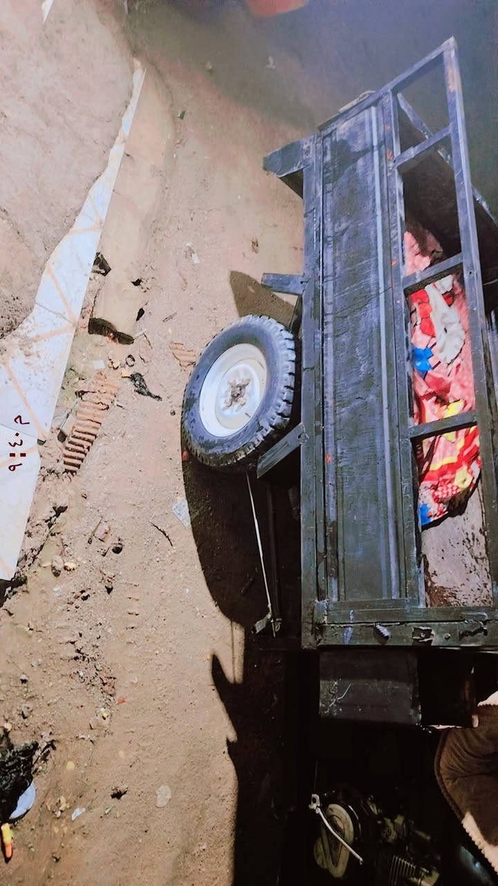 ستوته للبيع
رقم ابيض مداور ستوته تايرات جدد كهرباىيات جدد
مكينه نضيفه ستوته خير َمو الله
السعرر
***********
