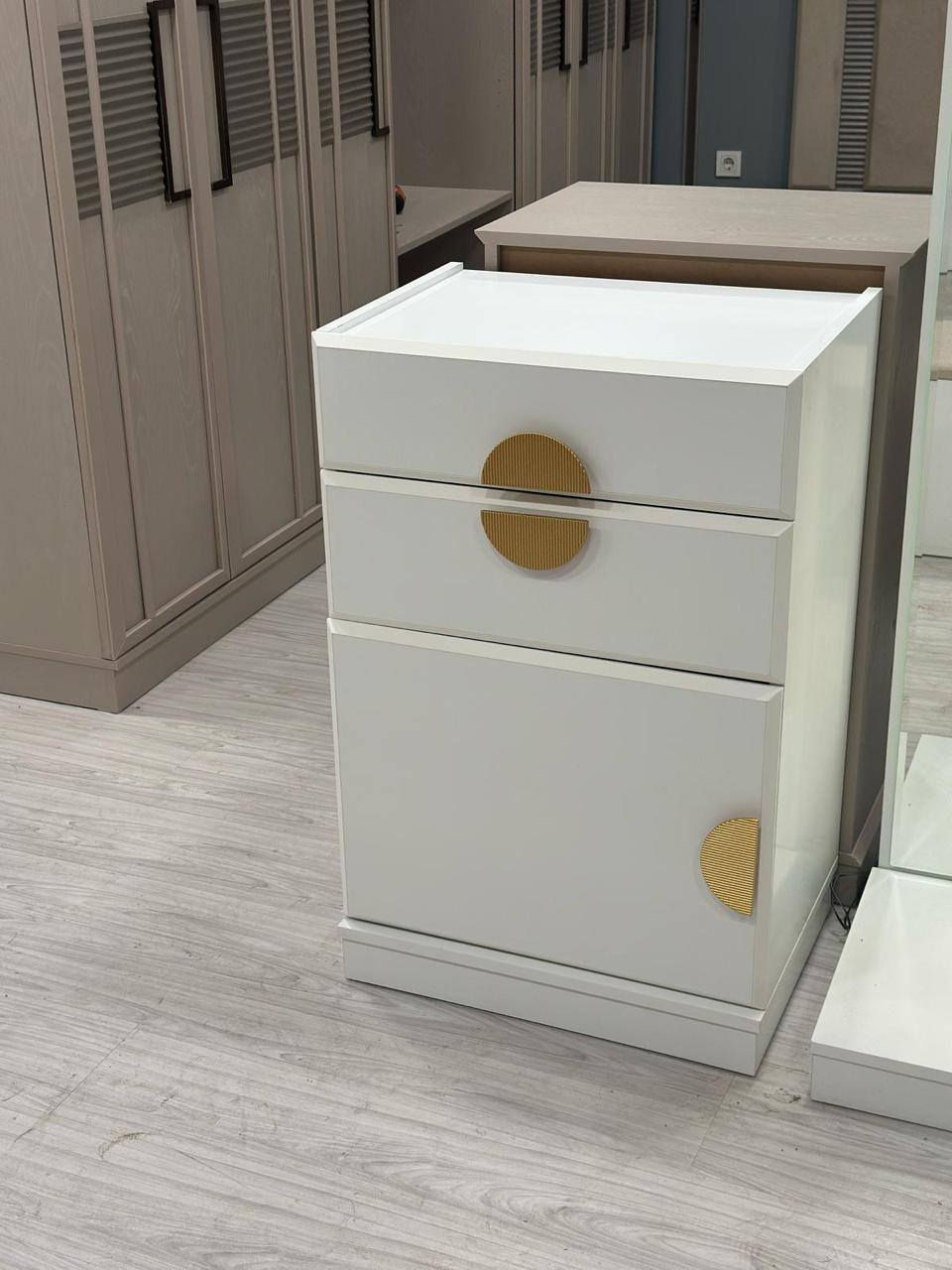 💢لا تفوت الفرصه
💢موديلات جديده احدث التصاميم 😮

غرف نوم 10🇹🇷قطع😊

متوفر احدث الموديلات انسب الاسعار💢🤩
ضمان5️⃣سنوات حقيقي ✍️

نقل🚚مع  شد #طوز_خورماتو_معا #كركوك والاطراف  😉

💢تفريغ  ع الزبون  💢

احجز غرفتك لا تفوت العرض 😉
تتوفر دواشك ضمان استبدال ✍️
للحجز والاستفسار واتساب ***********
