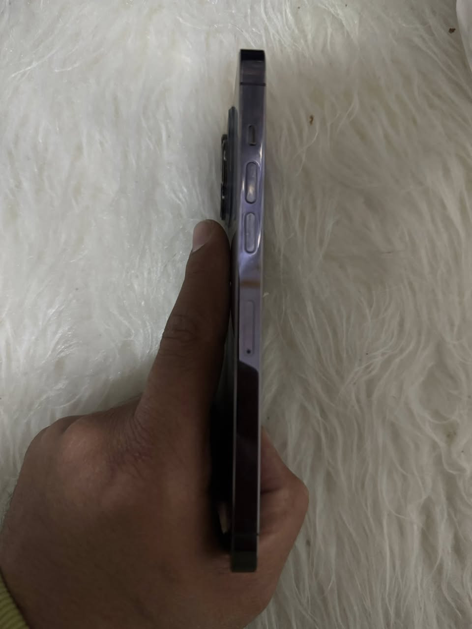 السلام عليكم ايفون 14 برو ماكس 256 بطاريه 74 الجهاز نضيف فقط مبدل ضهر او بي فطر بكد الشعرايه مكفول من كلشي بس ضمان 10 ايام شحنه يوم كامل مكاني بغداد سعره 640 قفل قفل بدون عمله ***********
