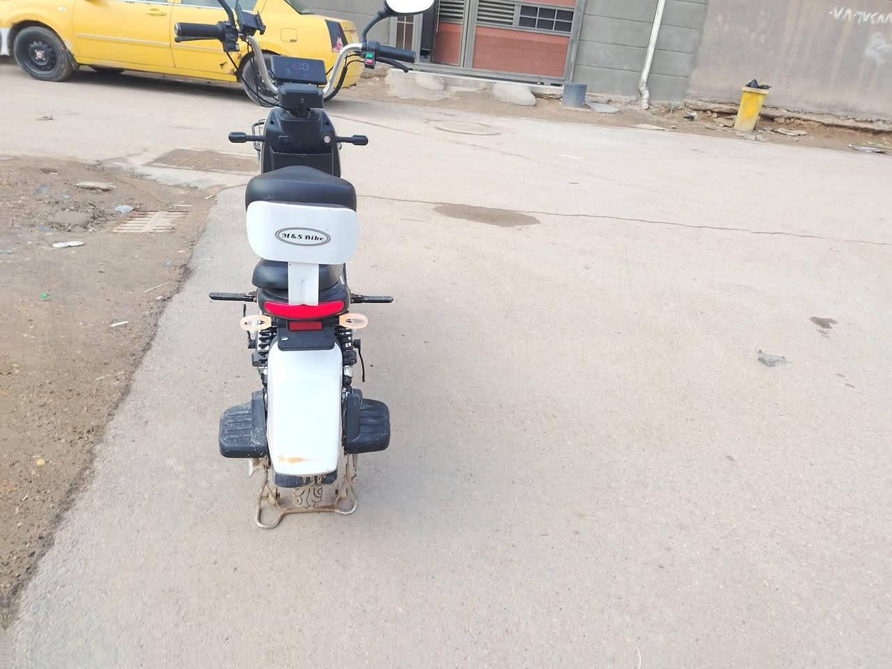 السلام عليكم
دراجه شحن موديل 2024

حجم 14

المكان شطرة 
مراسله الصفحه او على الواتساب ***********
السعر 400وبيه مجال
