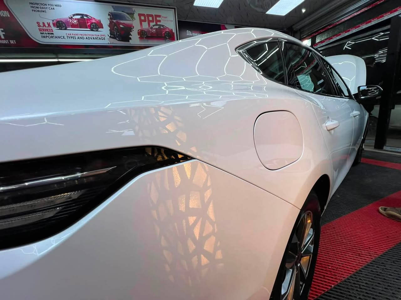 سلام عليكم اخوان
للبيع 
سياره 
BYD  
نوع: دستروي 
السياره كامله من كلشي  
اليساره نضيفه وجديده 
شاحنته وياها رقمه بغداد تحويل ثاني يوم مكاني بغداد حي القاهره ممشه السياره 17514 KM السياره وكاله 
 للتواصل على الرقم *********** 
‭***********
