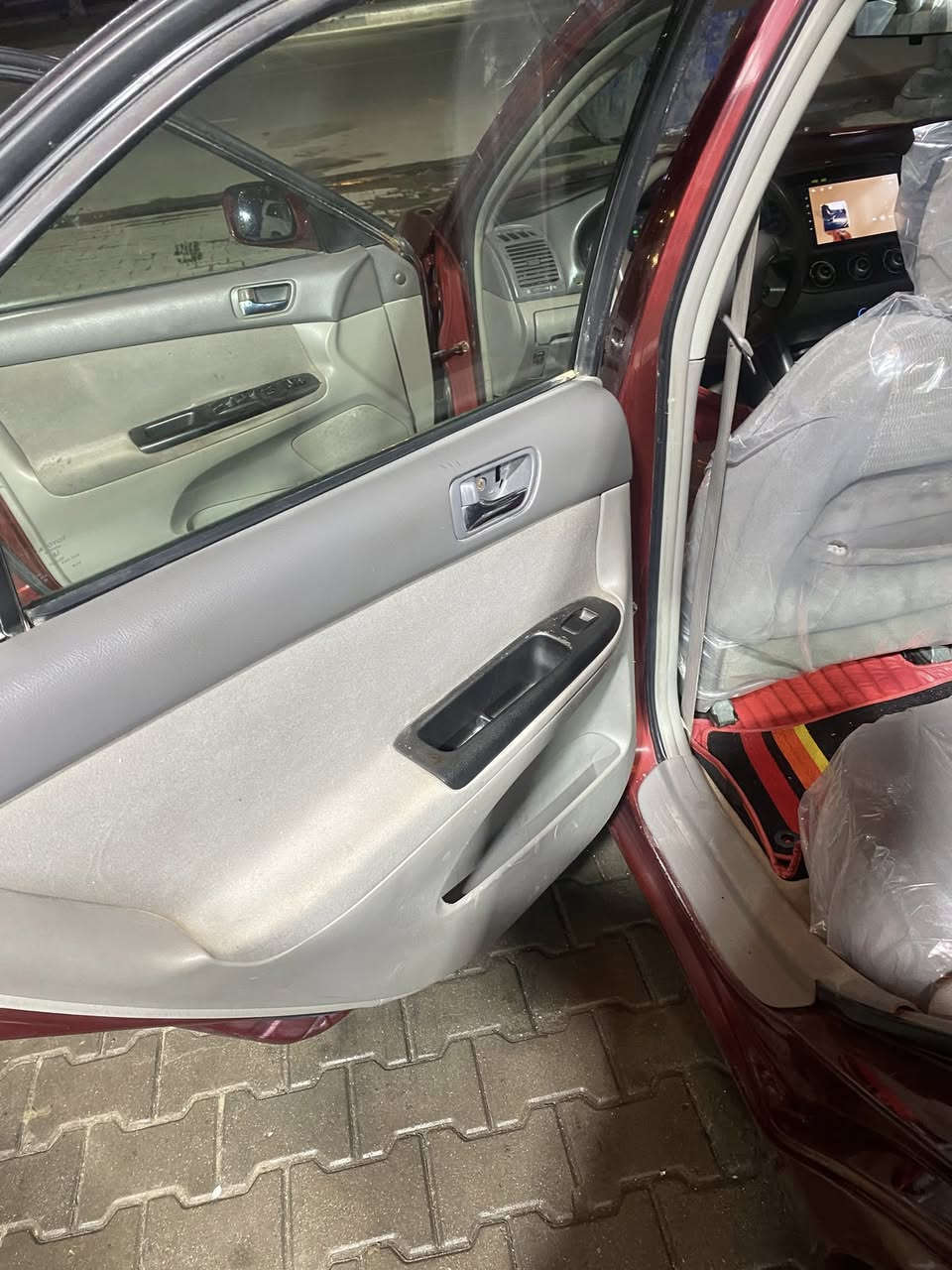 تويوتا كامري 2006وارد كندي
4سلندر رقم بصرة دولي سنويه 28 
مكفوله من الضربه مصبوغه عام ل جماليه اثر جراد 
تبريد كير مكينة كفاله من التنقيص ول تبخير 
سعر 93$ وبيه مجال 
مكاني بصرة 
***********
