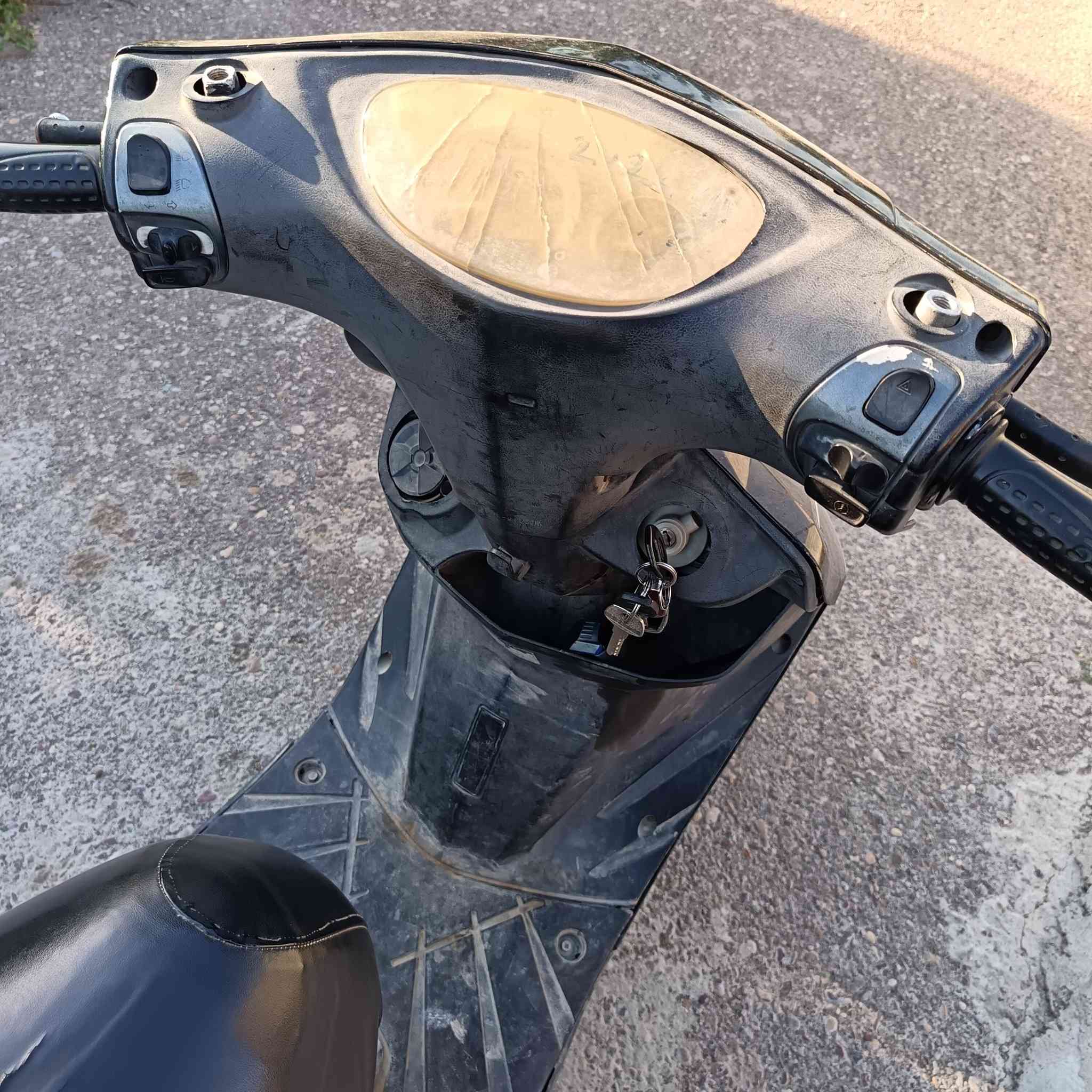 دراجه نظيفه كهربائيات تشتغل
بس بيه شغله وحده ما تشتغل من السلف
تشتغل هندر بس الله شاهد من الهندر نكره وحده تشتغل مكاني تاجي قرب جسر ذراع
***********
