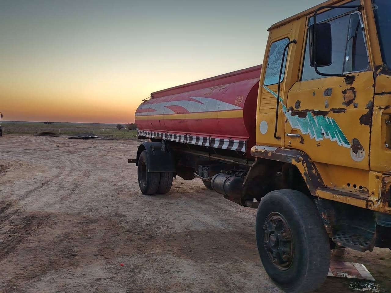 للبيع نسيان   مديل 1989 كير شرط محرك بيه تنقص شويه  مال 2005 اسود رقمه فحص صلاح الدين شرط التحويل اكسل كهربائيات كلها شغله روبن جاهز للشغل تايرات نص عمر واكثر    سعره  6.500  مليون ونص #المكان #سامراء   للاستفسار  الاتصال  ***********  مكلف بالنشر اتصل بصاحبها  فقط 👆
