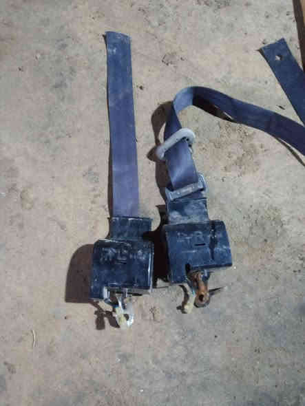 سلام عليكم ورحمه الله وبركاته متوفر عندي قطع غيار ارنب طويل مكائن جام وجامات ثنين مال بيبان خلفيه وحده اماميه ومثلث وضفيره دشبول  محوره وكامله  بالاضافه الى جامه خلفيه مال ارنب وفرس دشبول جديد مامحور بعده السعر مناسب مكاني البصره ابو الخصيب حمدان رقم ***********رجاءآ لمو شراي لا يتعبني
