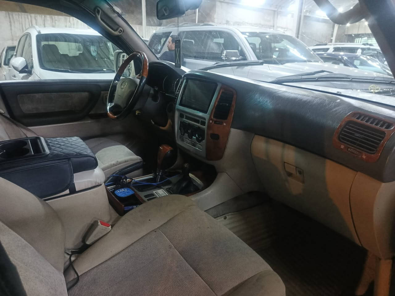 لاندكروز 2007
كير اوتو
تخم تاير جديد
دبل تانكي 
رقم اربيل 
السعر 155ورقه بيه مجال بسيط 
***********
