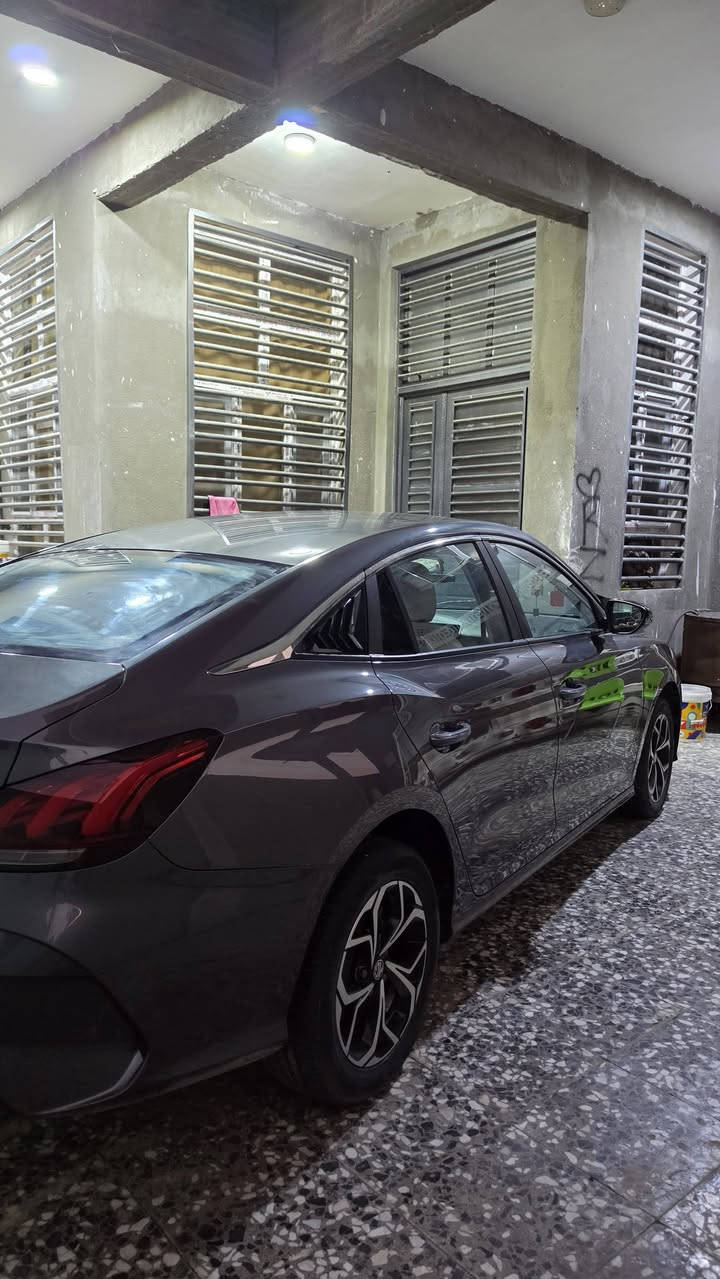سلام عليكم
Mg gt 2023
سيارة كفالة عامة وارد خليجي  مواصفاتها معروفه 
شاشة  كار بلي وبصمه تشغيل وابواب 
محركها 1500 تنفس طبيعي 
السيارة بسمي رقمها بصرة حره تحويل مباشر 
مكينة وكير وحدادية وتبريد  كله كفالة 
السعر 120 
للأستفسار اتصل وبخدمتك 
***********
مكاني البصرة شط العرب
