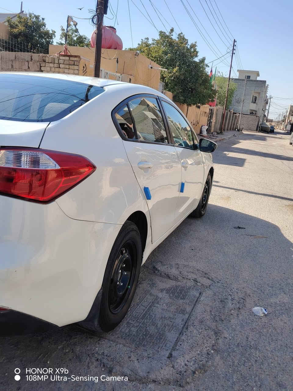 السلام عليكم سيراتوو موديل ٢٠١٤ خليجي تخم تاير جديد بالجيس تبريد ثلج وياله جدد كير مكينه خير من الله بشرط اذا سمعت دوانز ترجع السياره والبانزين كله عادي شلعه او معدل يخبل ودك جرص بال 120 مكينه ١٦٠٠ دوش بيها خشم الجاملغ ع كد اقل من شبر صبغ او بيها ربع الباب مال صدر بيها صبغ بس بدون اي داخل والله السياره مال بيت او صدر امامي خلفي كله جديد السعر 104 ماصور اكو هيج سعر بهيج نضافه مكاني المحموديه *********** هاذا رقمي
