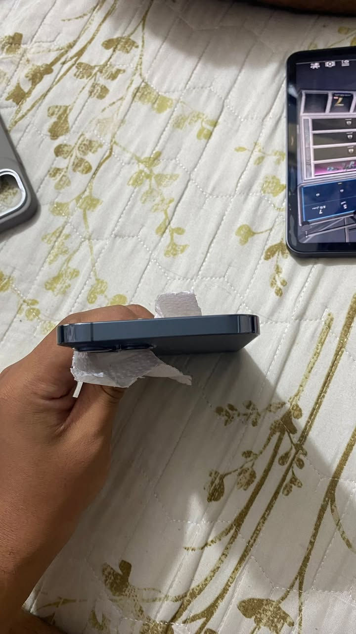السلام عليكم pro max 12 للبيع السعر 460 وبي مجال الجهاز نظيف كلش وتفاصيله موضحه بالصور
الرقم: ***********
