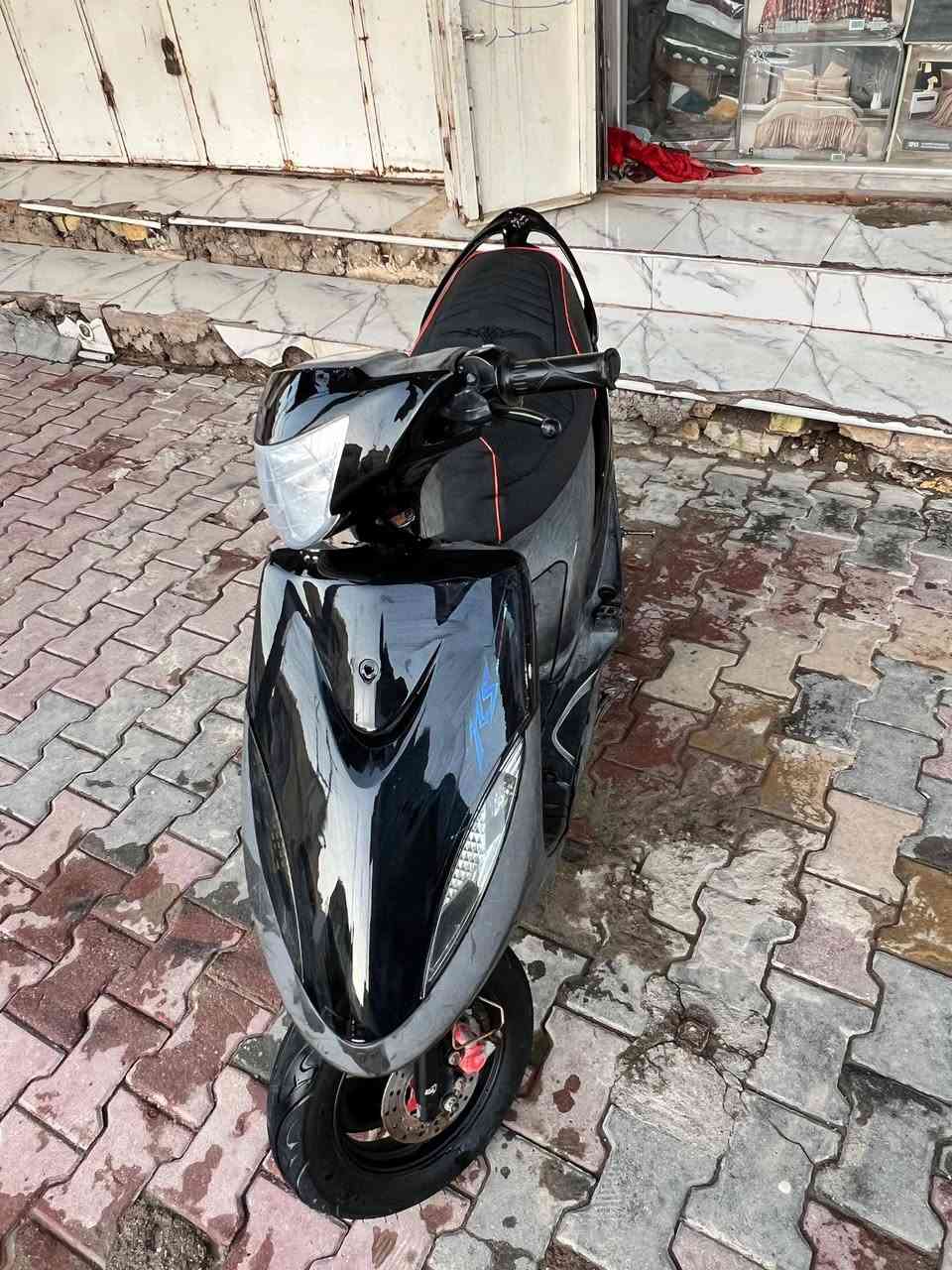 السلام عليكم دراجه ماكس عدله بوشه ٥٥
السعر ٥٠٠وبيها مجال الاستفسار ***********

