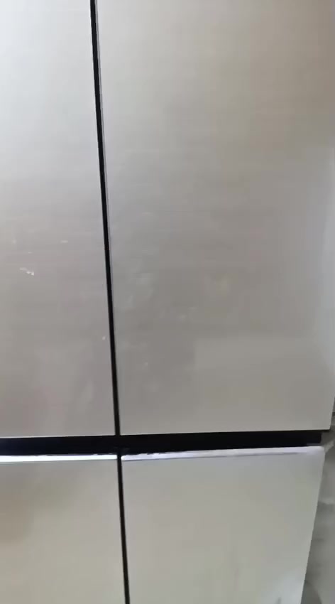 ثلاجه  4 باب نضيفه كلش بسعر 250
ملاحظ الثلاجه متروكه صار سبوعين لاكن كلشي بيها شغال
وتساب ***********
