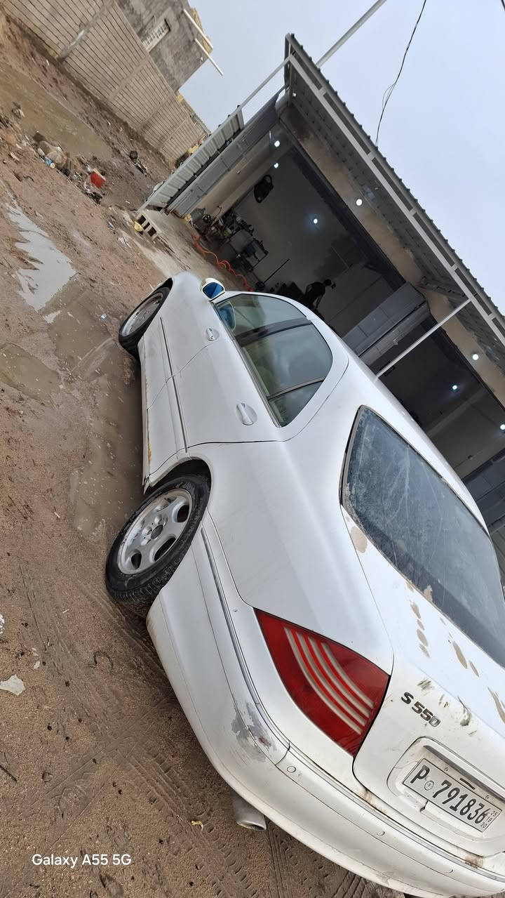 مارسدس غواصه ٢٠٠٢ ادوات سياره مكينه وكير نضيفات حدايده نص عمر باتري جديد بيها سنويه بس بدون رقم لسياره سياره جاهزه بس بيها عطل واحد انو ماتمشي من دوس بانزين ماتمشي بس سلولي فقط وماماخذها حته لفيتر باقيه سياره متروكه الي اله خاطر بيها ب٣٠ ورقه وبيها مجال للغالين مكان السياره بلقرنه للمعلومه ابيع كوم حديد رقمي ***********
