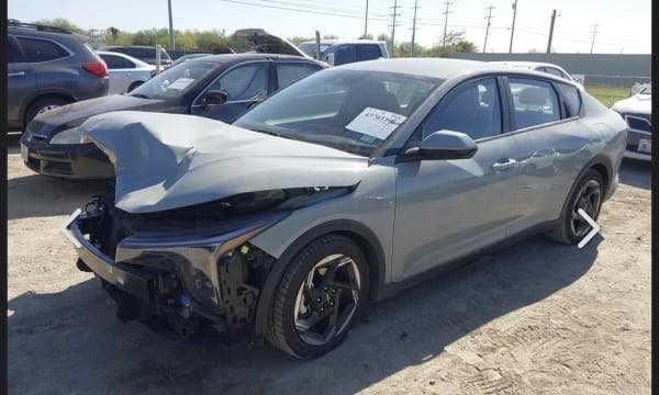 عندي كي فور جايه بل طريق اريد أبيعه ٢٠٢٥
سموك حادثه بنيد  بعد ٤٠ يوم توصل للميناء بدون كمرك بدون تصليح ب١١٨ ورقة مكاني بغداد


**إذا كنت صاحب هذا الإعلان وتريد حذفه لأي سبب، رجاءا أرسل رسالة إلى الدعم الفني**