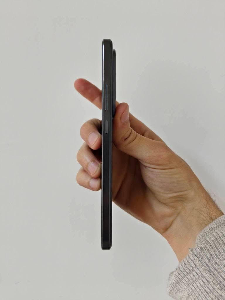 Vivo iqoo neo 10 pro❤️‍🔥 512gb

فرۆشتن و گۆرینەوە
شاشە ltpo amolid 144hz
نرخ: 455هه زار معامله ى نيه قفل 🫶
ڕام  12+12  و  512 گێگا
خاوێنی %99
کامل ئەشیا
dimensity 9400 plus هاوئاستی سناپدراگۆن8ئیلیته
پاتری 6100. 120وات فاستچارج 
کامێرا و پۆترەیتی نایاب 
pubg 120 fpsبۆ هەمویاریەک ١٢٠  
Gameturbo   144fps

***********  ، watsapp السليمانية, العراق
