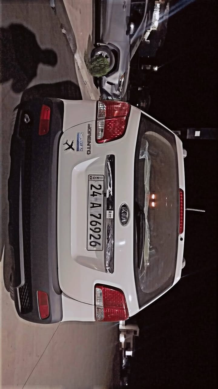 سلام عليكم 
سياره كيا سورينتو 
سياره بدون دعم بدون صبغ
سياره 150000ماشيه 
رقم سنويه جديد 
كير محرك حداديه مكفولات 
مكان سياره عقره 
رقم موبايل واتساب أو فايبر للتواصل 
***********
