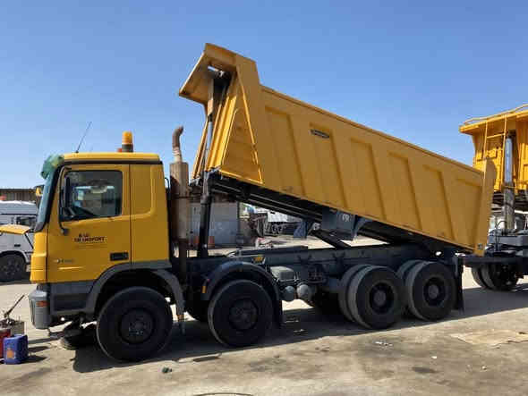 اكتروز للبيع 2004 بمديله مربوطة قاطرة ومقطورة كفالة كفالة عامة *********** غير متواجد على الفيس
