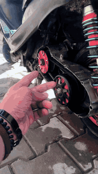 السلام عليكم دراجه للبيع بيهه تزويد هواي بيهه صدر بيهه فج وصينيه زوج كلجات WF دبل خلفي سبع الوان كامله لحيه ملحه من عده دشبول مابيهه اشاير اربع ولفات بكلايت اربعه كشن اربعه دراجه متعوب عليهه السعر 450 وبيهه مجال مكان بغداد كماليه *********** وات ساب فقط فقط
