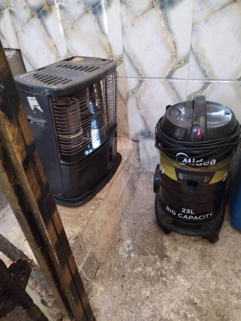 سلام عليكم قراض للبيع ملاحضه الغساله الله شاهد ماعرف شقاله عاطله ابيع عاطله العنوان البصره دور الشرطه قرب محطة الكندي مقابل الجملونات شارع الغائد (***********)
