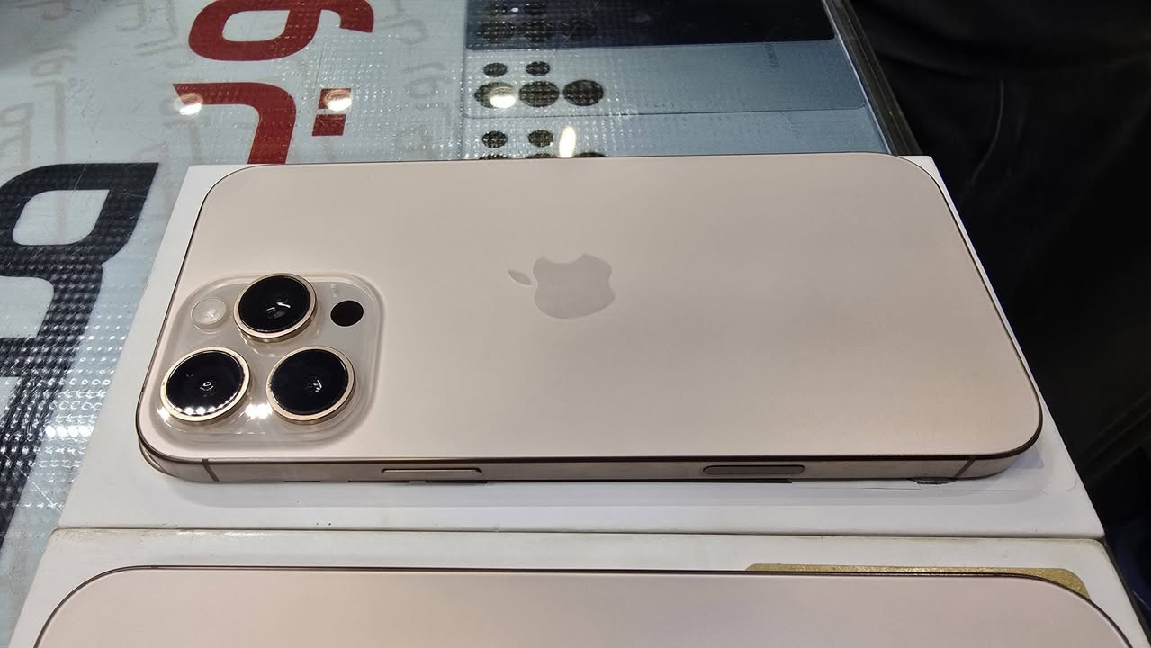 نشتري جميع الاجهزه الجديده والمستخدم 

16برو ماكس عربي شرق أوسط ذاكره 256بطاريه 89
16برو ماكس عربي شرق أوسط ذاكره 256بطاريه 87
الاجهزه ضمان استبدال او استرجاع 
بيع او مراوس حسب القناعه 
رقمي للاستفسار ***********
