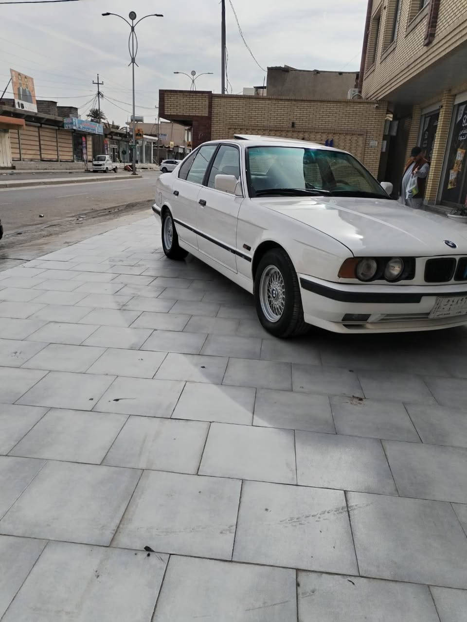 السلام عليكم بيم 525
كير محرك صدر كفاله 
صبغ جماليه بدون ضربه
تخم تاير جديد
بجم عريض
سلايت شغال
كير اتو رقم بغداد تحويل مباشر
المكان بغداد
السعر 51 بيه مجال
***********
