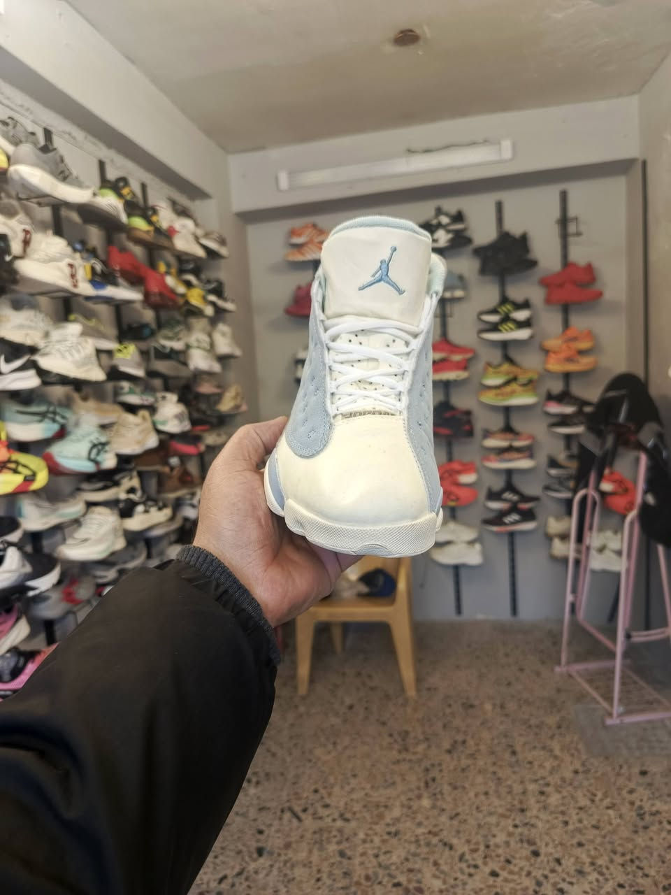 قطعه مختلفه جوردن قياس 42 
سعره 30 توصيل جميع المحافظات 
عنوان بغداد الشعله الجوادين قرب سوق الجوادين 
واتساب ***********
