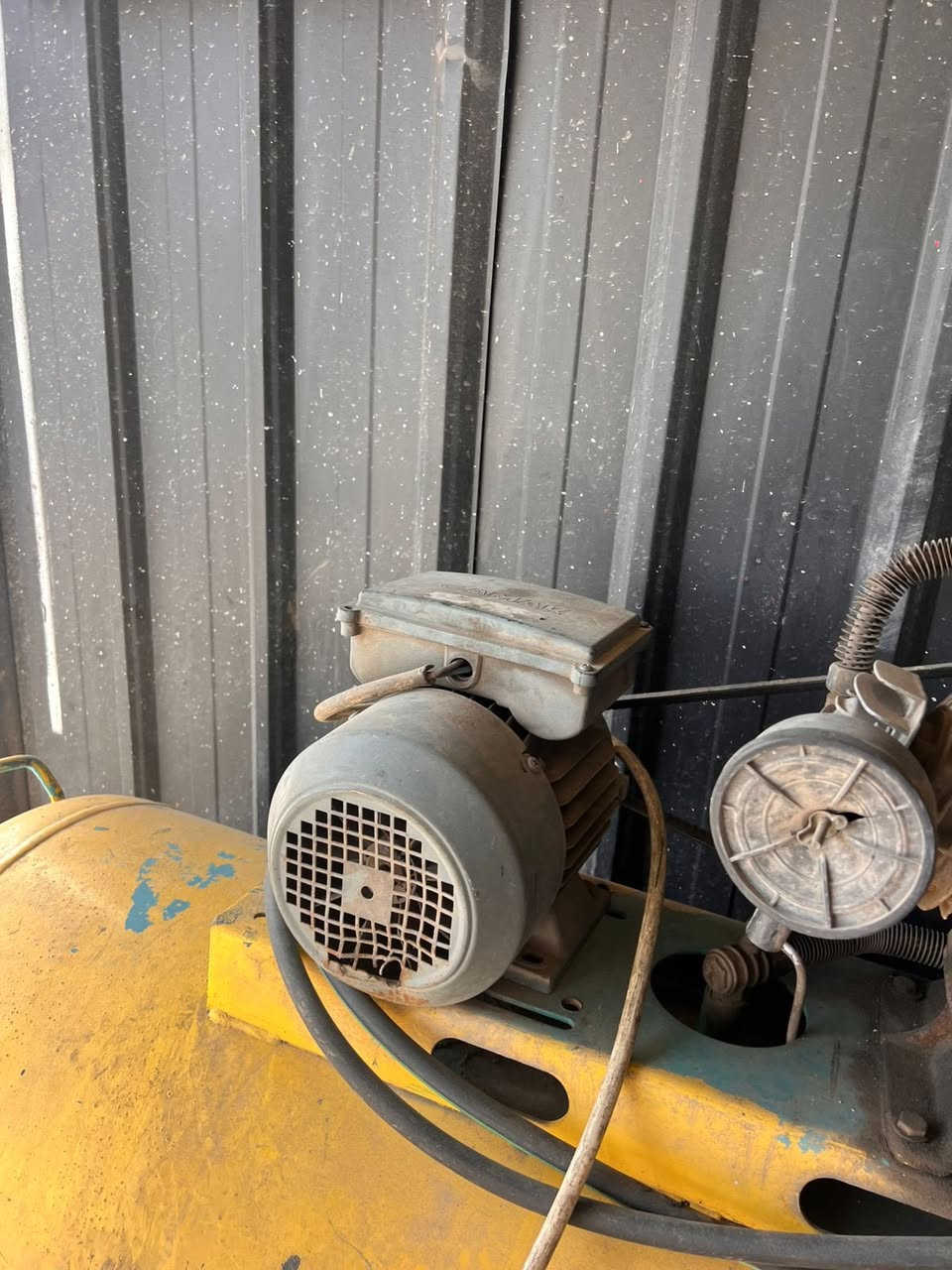 حجم 500لتر
سعر 750


**إذا كنت صاحب هذا الإعلان وتريد حذفه لأي سبب، رجاءا أرسل رسالة إلى الدعم الفني**