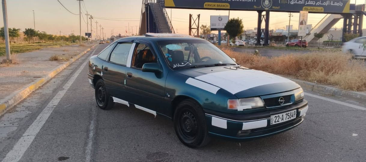فكترا 1994 وارد ياباني دبل إيرباك سنوية هزة جديدة دفتر بانزين بيها سيارة بيها شبر ضربة ورة مواصل للحوض مصبوغة عام للجمالية ***********
*********** كركوك, العراق
