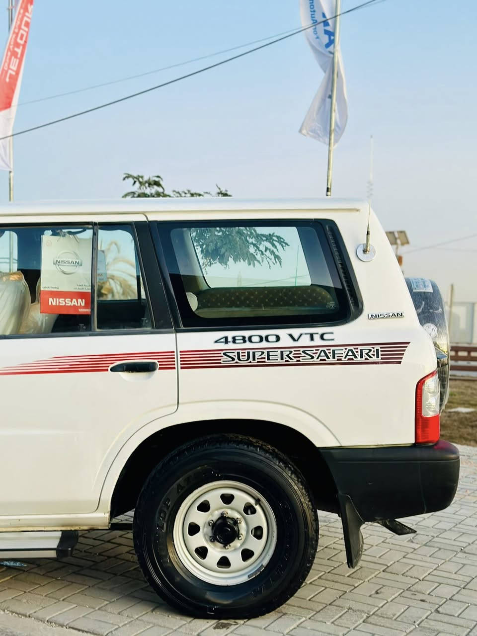 سلام عليكم ورحمة الله وبركاته نيسان باترول  رقم نجف دولي سياره اهليه مو حكوميه مداور ثاني يوم سياره جديده معنه الكلمه مديل 2002 ماشيه 250حقيقي كفاله عامه من ضربه او كلبه اوتجيه فقط صبغات بيه الجماليه وبدون داخل شرط ولا تبديل سعوديه🇸🇦 محرك وكير شرط زيرو ترايك وين ما يعجبك    فورويل شغال دبل تانكي مكينه 6سلندر 4500 تابوت المرغوب سياره مال جناي سبعه راكب منضومه زنون جديده كهربائيات عامه شغاله الاستفسار على رقم ‭0773 721 4354‬                       ملاحضه /سعر 98وبيه مجال بسيط                                 تبريد شرط ثلج ❄️ وتفئه شغال سياره جاهزه من كل نواحي
