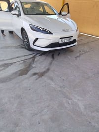 للمراوس. عندي هاي السيل 5 رقم مميز بغداد ويل كروم ماشيه 8 الاف بحالة ا...