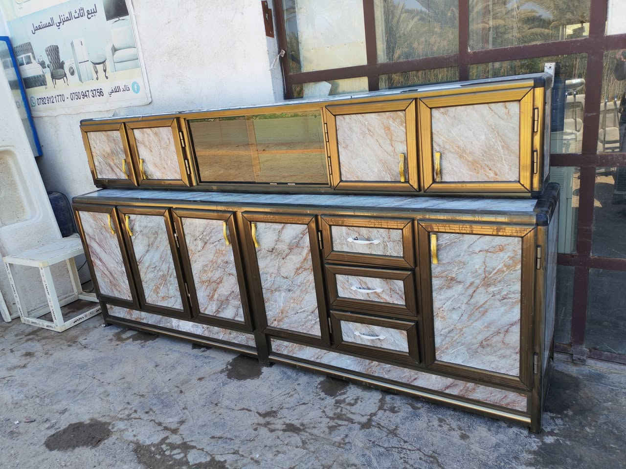 كاونترات ثنين ثلاثه متر 
بدون سنك سعر الواحد 200 ألف
عنوان بغداد التاجي قرب منشأة نصر طريق زملة حمدي
***********
***********
