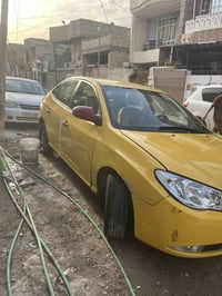 النترا موديل 2009 جاملغ وبنيد مبدل ضربتها صفحه سائق بين الباب والجاملغ...
