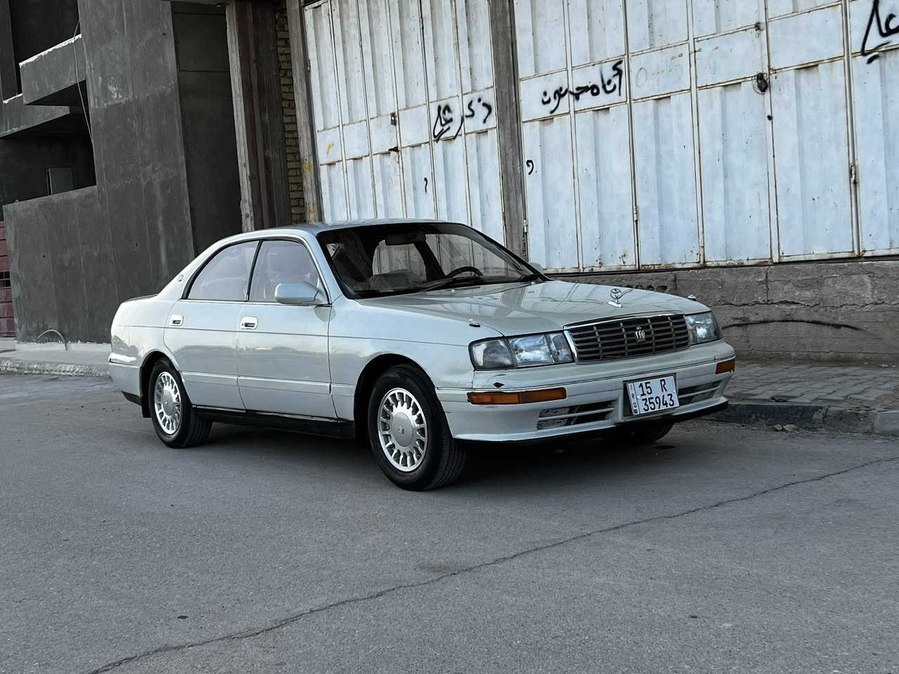 السلام عليكم اخوان 🤍
تيوتا كراون بطه موديل 1992 
رقم انبار إنكليزي سنويه لغايه 2030 باسمنه تحويل مباشر ثاني يوم مكفوله من الكص والكلبه والنقل جثه والعيب الشرعي 
مصبوغه علم للجماليه مكينه وكير شرط حاويه مكفولات حداديه امامي خلفي جديد 
دواخله نضيفه كهربائيات شغاله تخم تاير وتخم ويل نيكل جديد السياره جديده وجاهزه تراي وين ما يعجبك 
العنوان واسط 
السعر 53 وبيه مجال 
رقم الهاتف ***********
