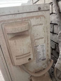 ‎سبلت واحد طن انفيرتر نظيف جدا سعرة ٢٠٠ الف اتصال07702942337‎ بغداد, ا...